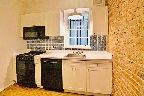 $3,350 | 320 East 91st Street, Unit 1RW | Upper East Side