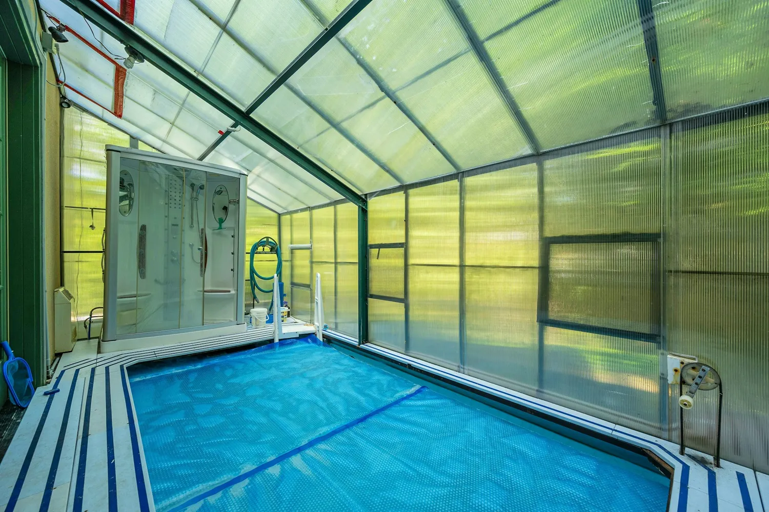 a view of an outdoor space with seating area