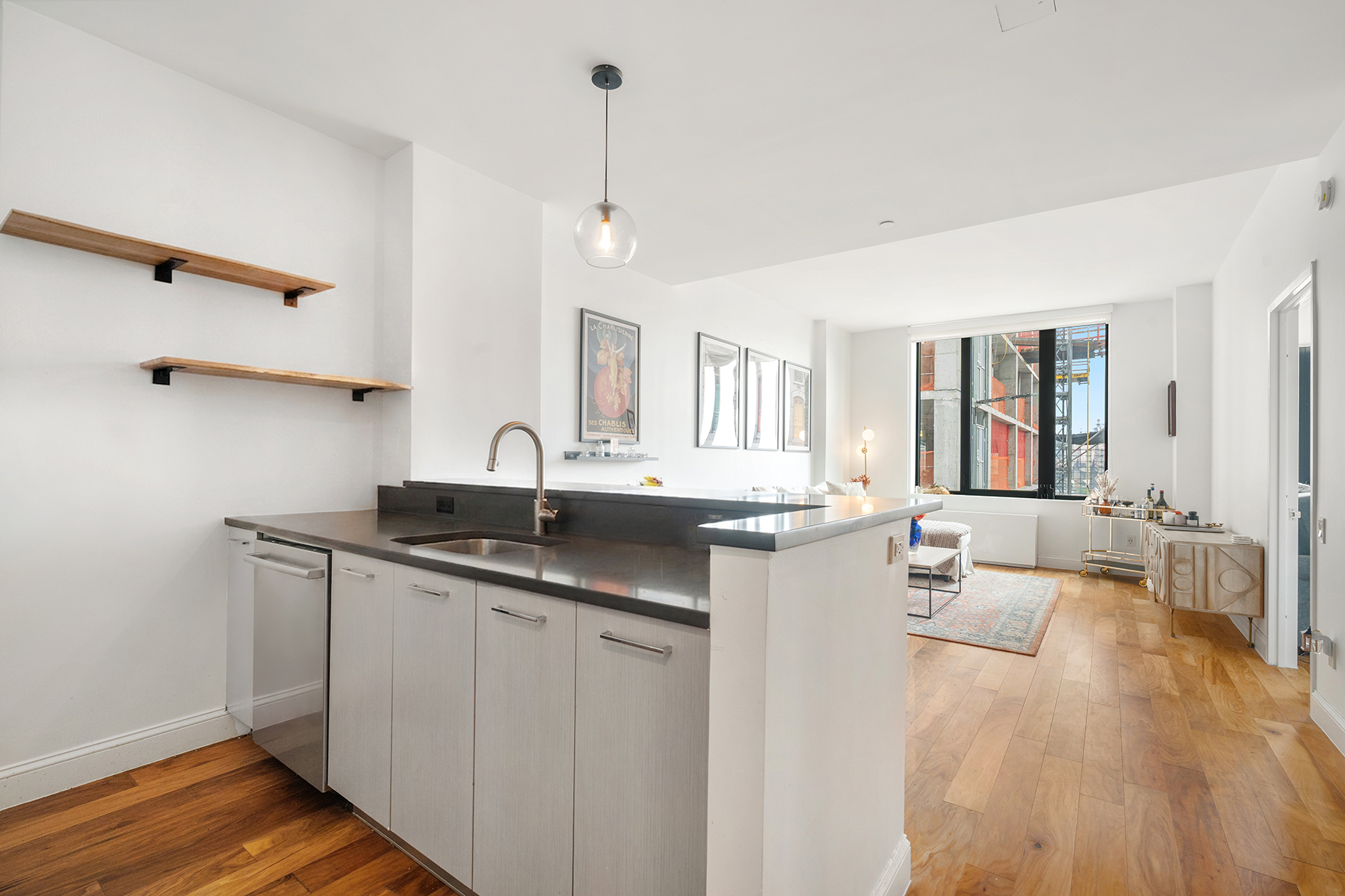 42-14 Crescent Street, Unit 12A Queens, NY 11101 - Photo 4 of 18