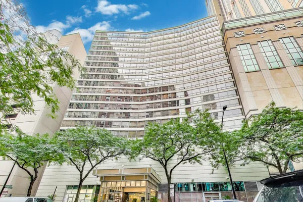 $370,000 | 110 East Delaware Place, Unit 1402, Chicago, IL 60611