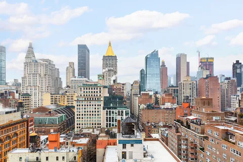 $685,000 | 200 East 27th Street, Unit 19C | Kips Bay