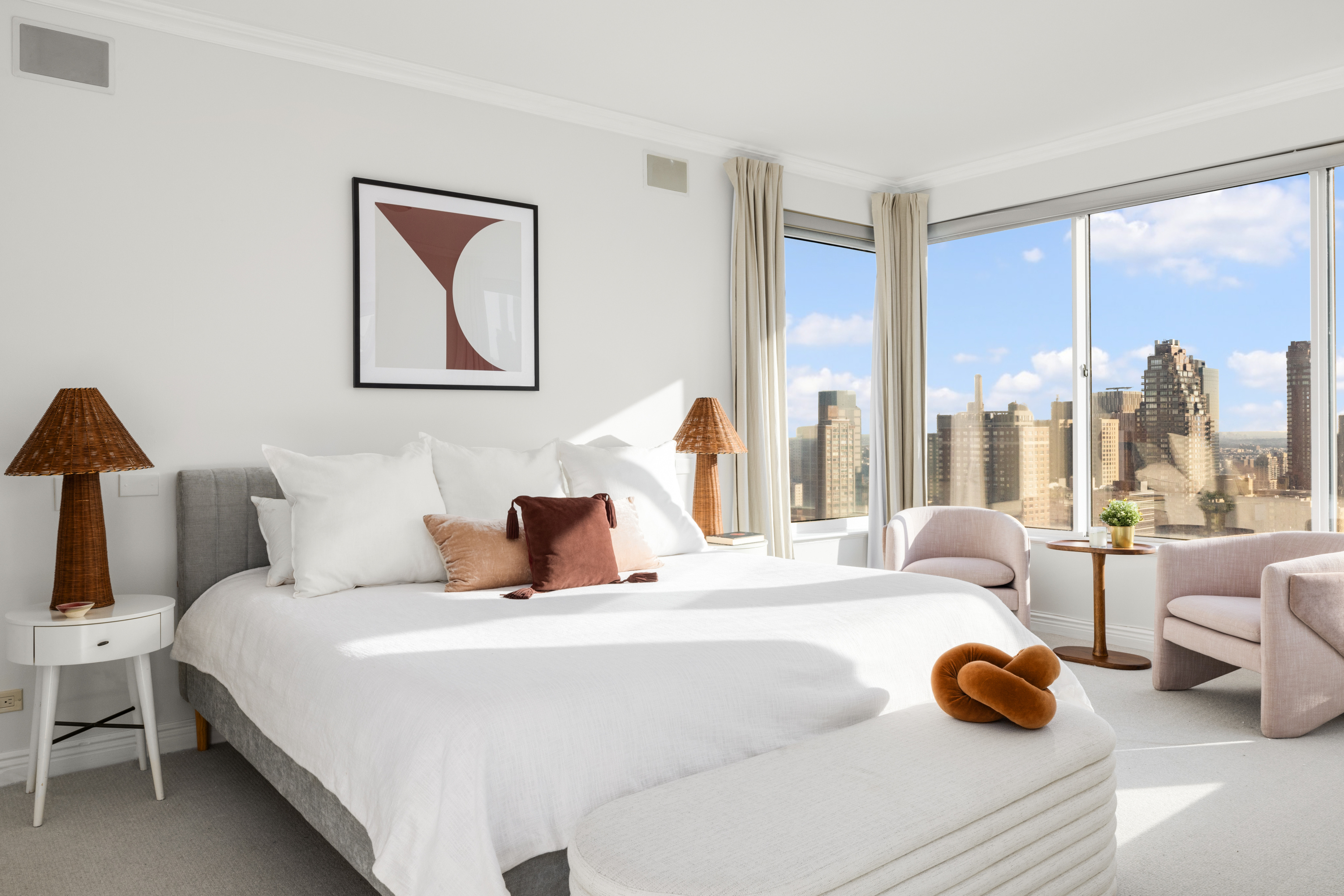 200 East 69th Street, Unit 29B Manhattan, NY 10021 - Photo 5 of 13