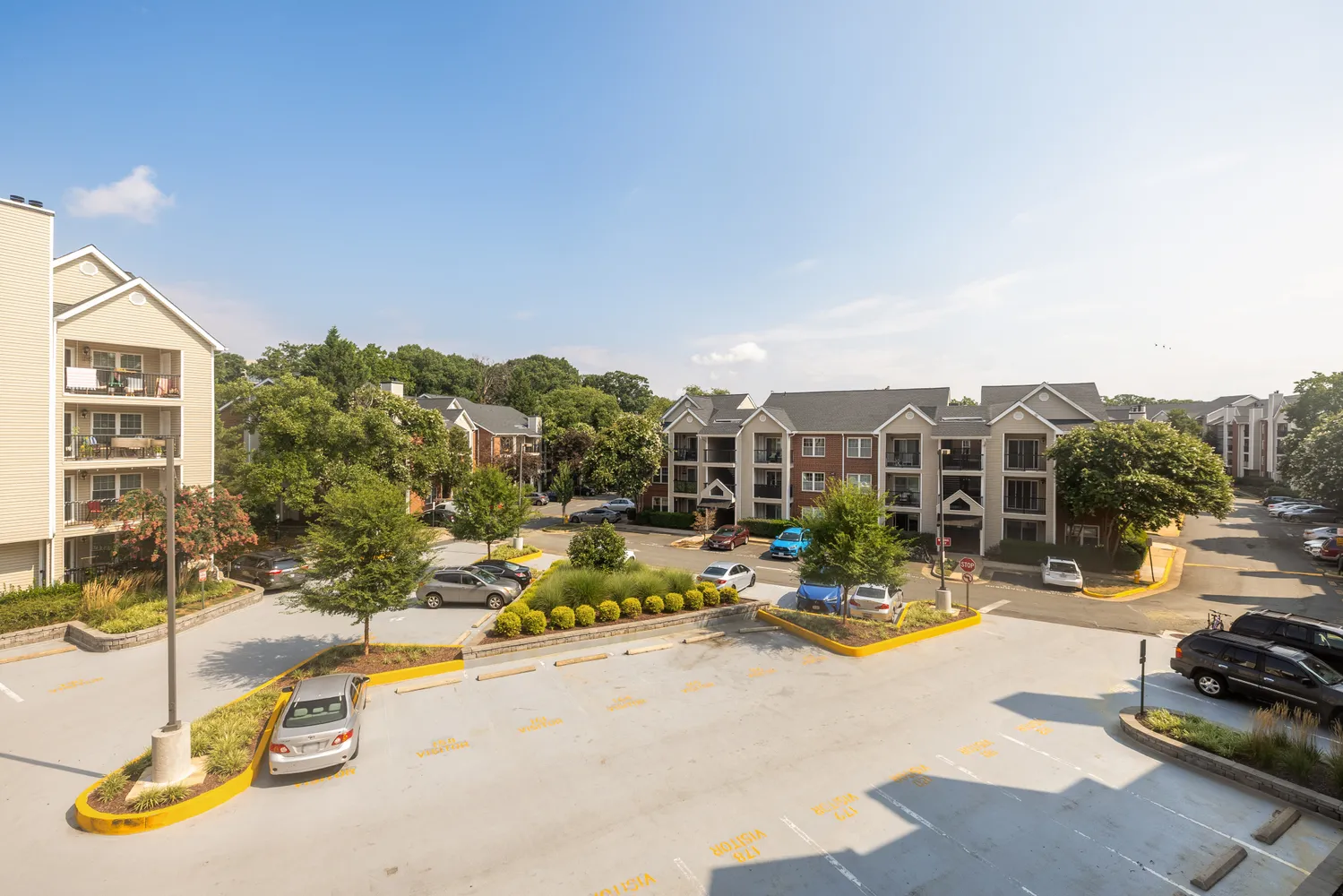 $275,000 | 3309 Wyndham Circle, Unit 3180, Alexandria, VA 22302