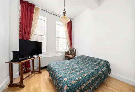 $2,998,000 | 80 Chambers Street, Unit 15A | TriBeCa