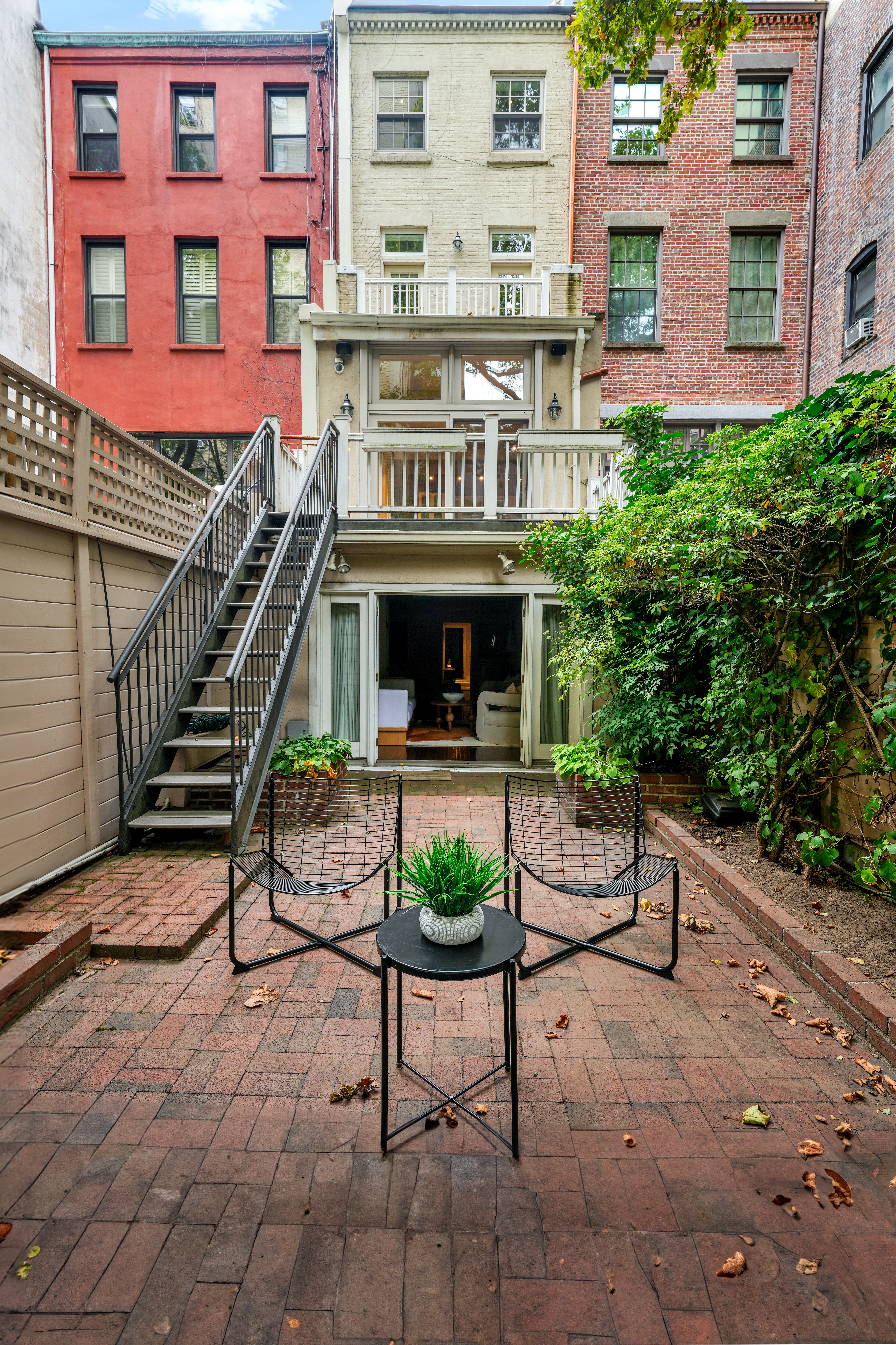 247 East 71st Street Manhattan, NY 10021 - Photo 9 of 31 a view of a building with a porch