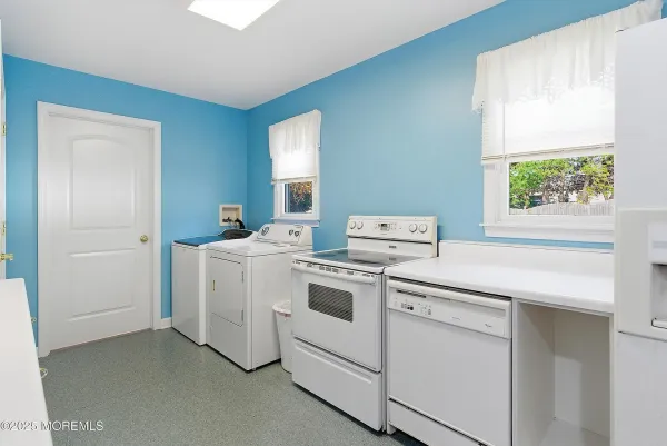 $1,599,999 | 1105 Shore Drive, Brielle, NJ 08730