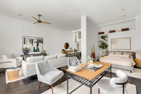 $699,000 | 372 5th Avenue, Unit 7L | Midtown South