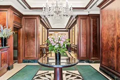 $2,650,000 | East 51st Street | Midtown East