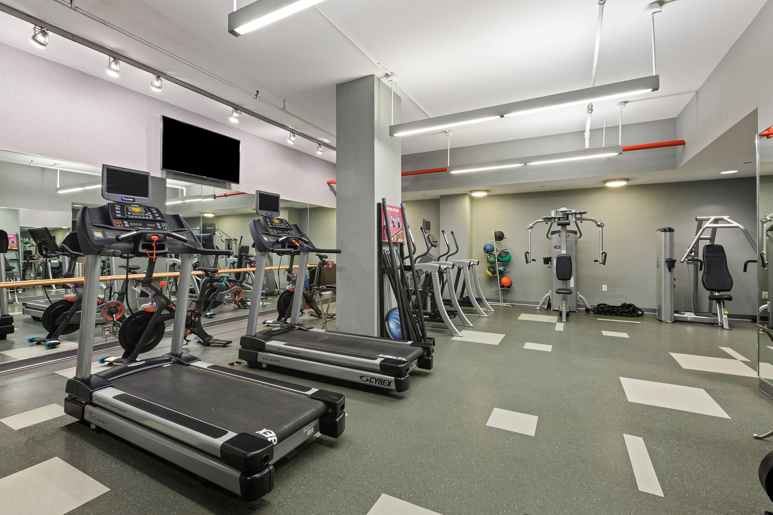 34 Leonard Street, Unit 7A Manhattan, NY 10013 - Photo 14 of 17 a view of a room with gym equipment