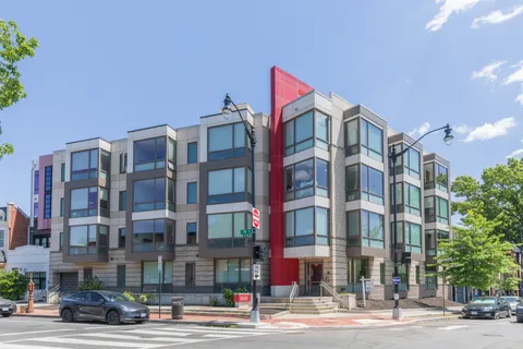 $399,900 | 1500 Pennsylvania Ave. Southeast, Unit 210, Washington, DC 20003