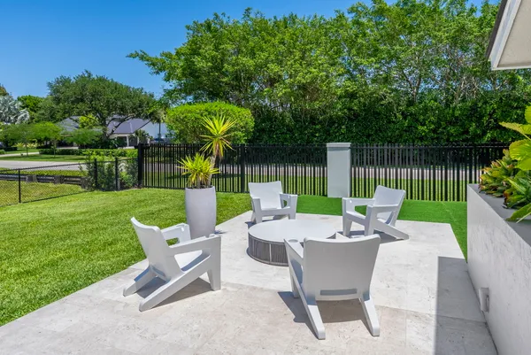 $2,925,000 | 9201 Southwest 102nd Street, Miami, FL 33176