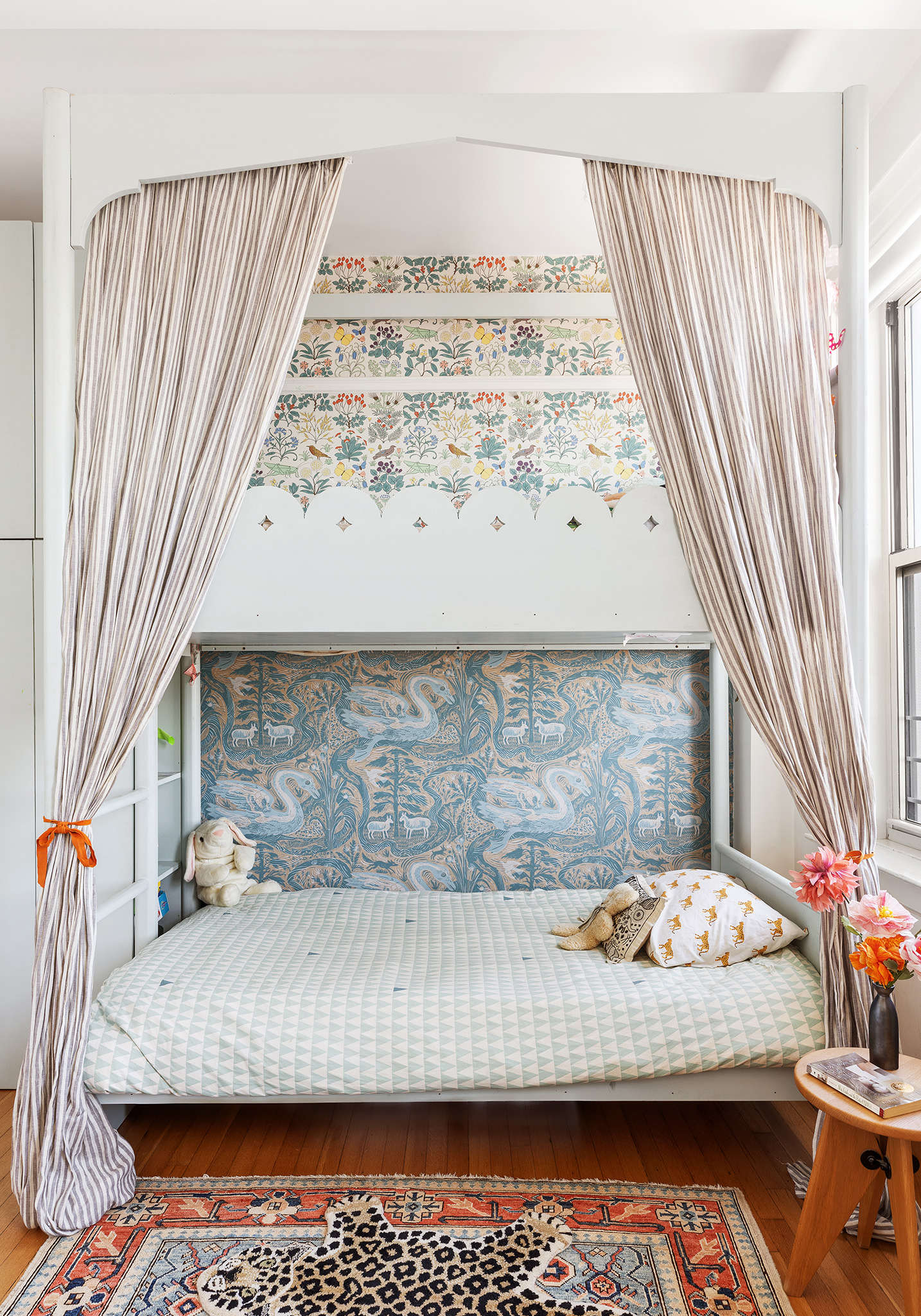 41 Eastern Parkway, Unit 11E Brooklyn, NY 11238 - Photo 10 of 14 a bedroom with bed and window