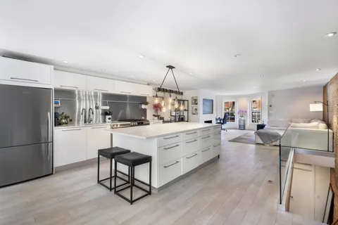 Contact Agent | 24 Dartmouth Place, Unit 24, Boston, MA 02116