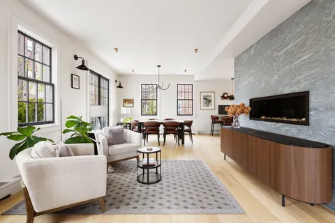 $5,350,000 | 72 Poplar Street, Unit PH | Brooklyn Heights
