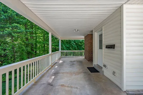 Contact Agent | 14 South Duke Street, Rockville, MD 20850