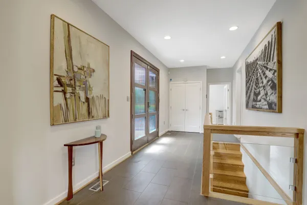 $2,000,000 | 4715 38th Street North, Arlington, VA 22207