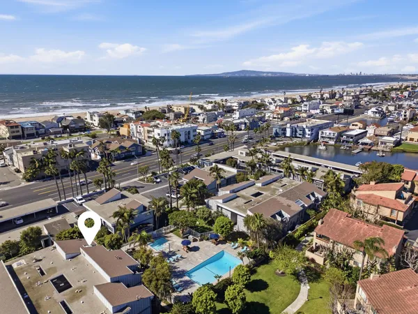$549,000 | 16922 Pacific Coast Highway, Unit 102, Huntington Beach, CA 92649