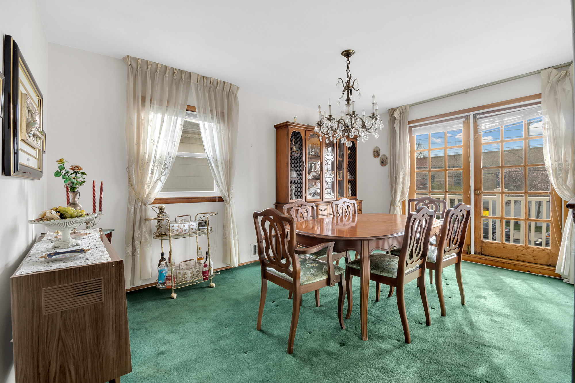 73 Willowbrook Road Staten Island, NY 10302 - Photo 4 of 23 Gallery Image 4