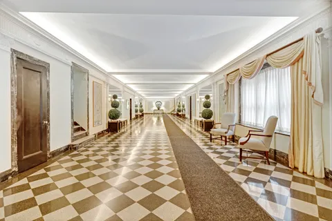 $2,675,000 | 136 East 64th Street, Unit 11E | Lenox Hill