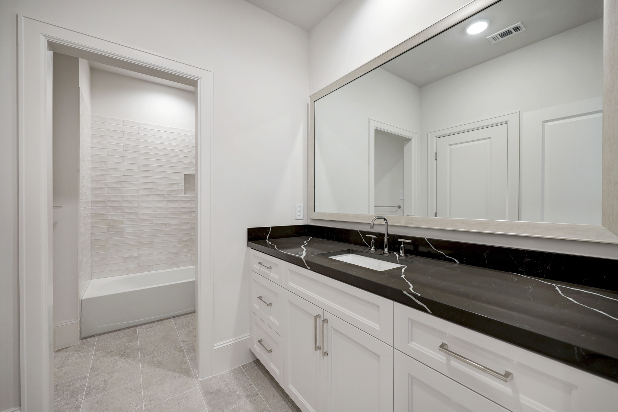 109 Wellington Row Road Houston, TX 77024 - Photo 25 of 26