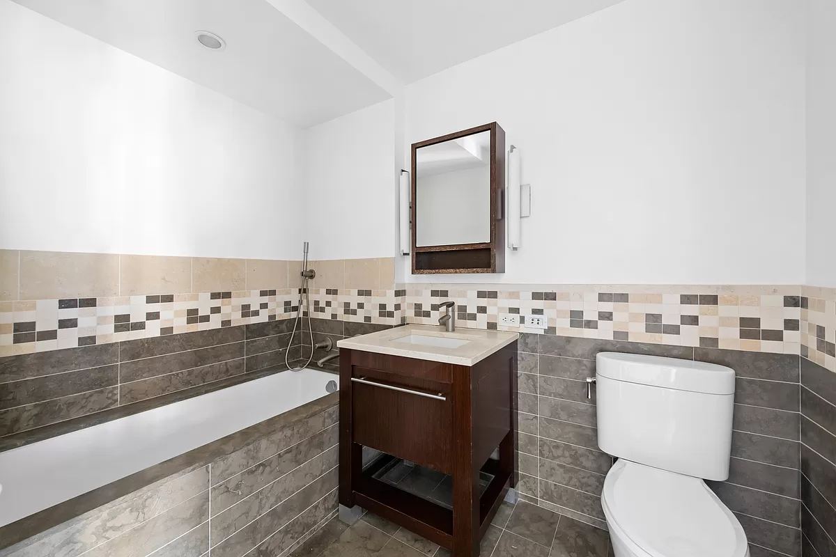 101 West 24th Street, Unit 15B Manhattan, NY 10011 - Photo 8 of 22 Gallery Image 8
