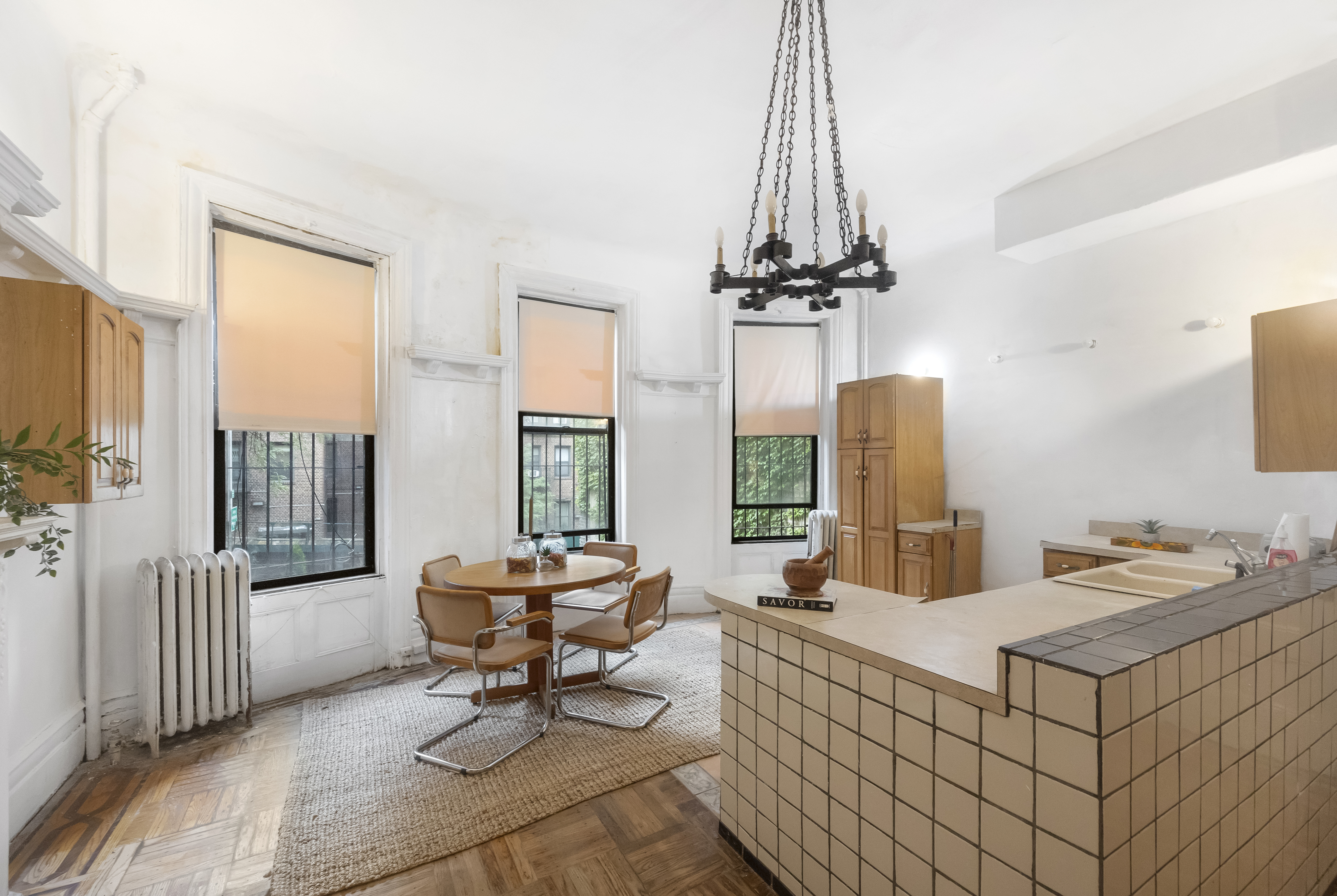 825 Riverside Drive Manhattan, NY 10032 - Photo 2 of 7