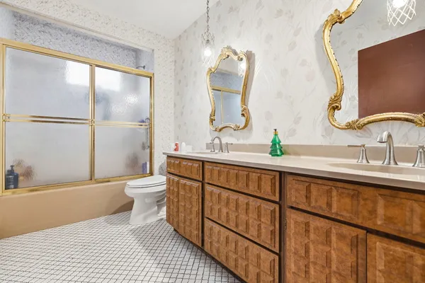 Contact Agent | 55 Winthrop Street, Everett, MA 02149