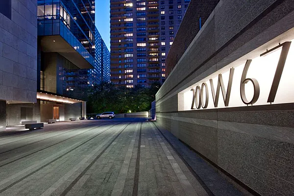 200 West 67th Street, Unit 32C Manhattan, NY 10023 - Photo 9 of 17 a view of an outdoor space