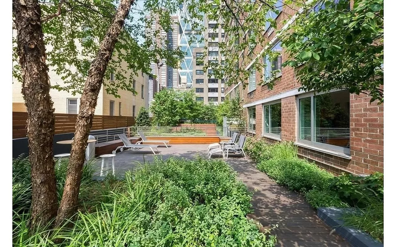 301 West 53rd Street, Unit 9C Manhattan, NY 10019 - Photo 13 of 14