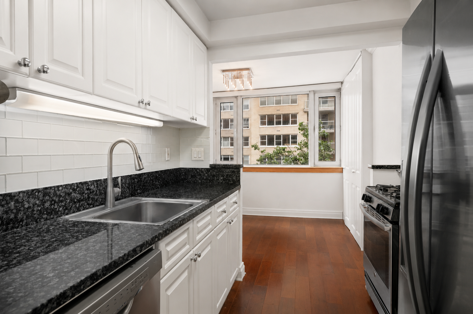 404 East 76th Street, Unit 3B Manhattan, NY 10021 - Photo 4 of 8