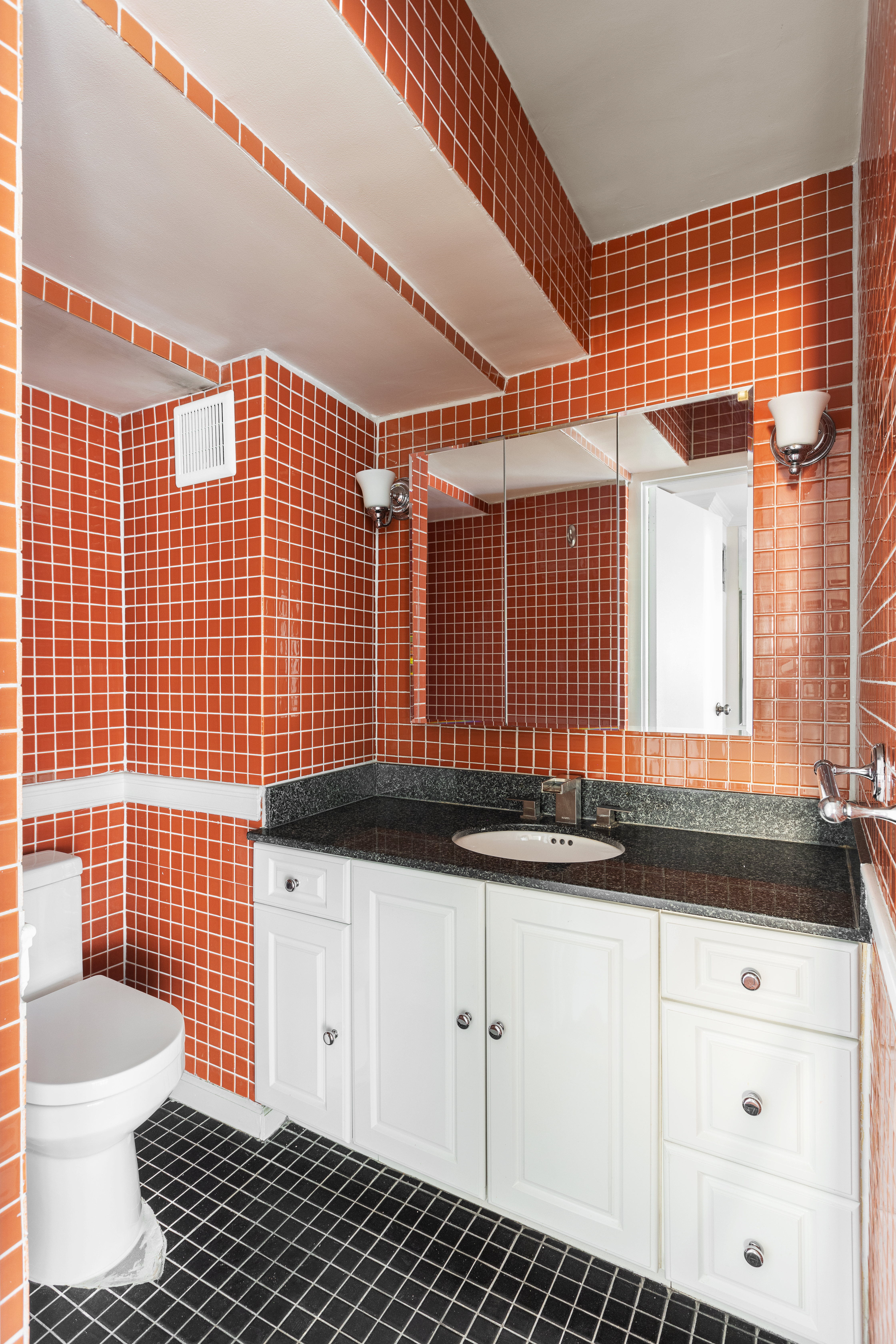 210 East 36th Street, Unit PHC Manhattan, NY 10016 - Photo 10 of 13