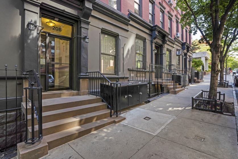 208 East 90th Street, Unit 2W Manhattan, NY 10128 - Photo 10 of 11