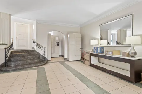 $3,070 | 105-05 69th Avenue, Unit 610 | Rego Park