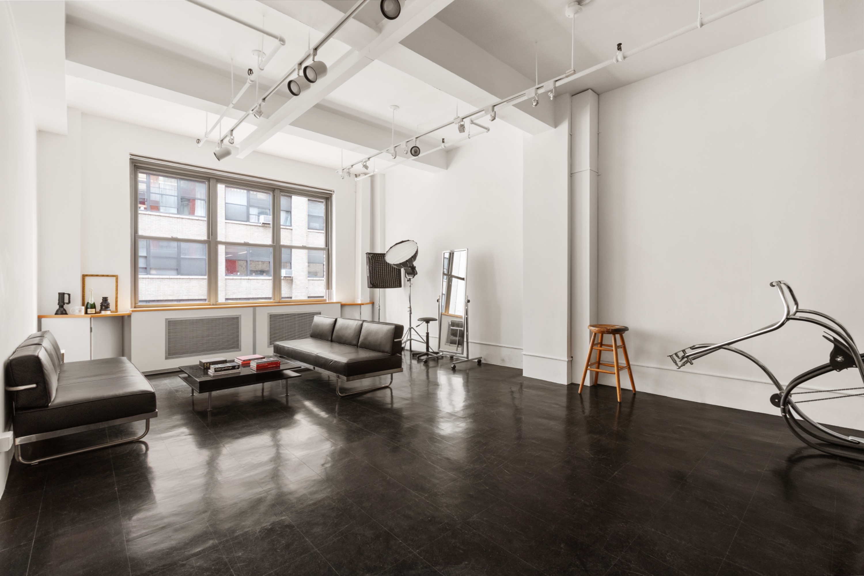 335 West 38th Street, Unit 4 Manhattan, NY 10018 - Photo 10 of 17 Gallery Image 10