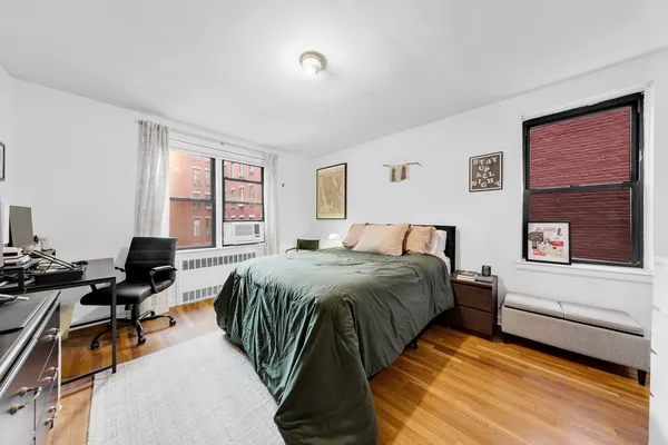 $599,000 | 50-54 East 8th Street, Unit 3S | Greenwich Village