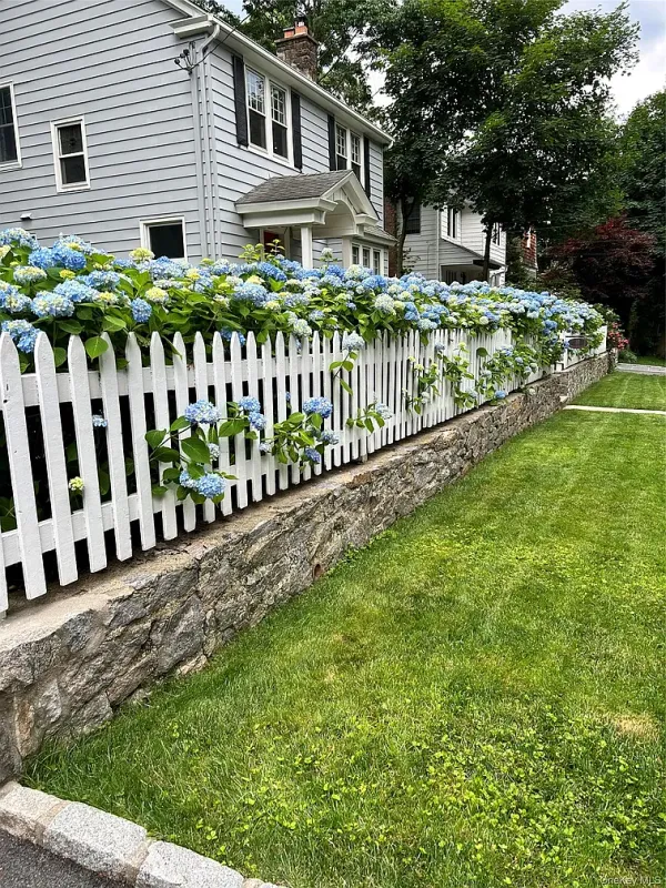 $1,395,000 | 33 Merriam Avenue, Bronxville, NY 10708