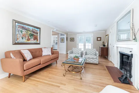 Contact Agent | 31 Woodfield Road, Wellesley, MA 02482