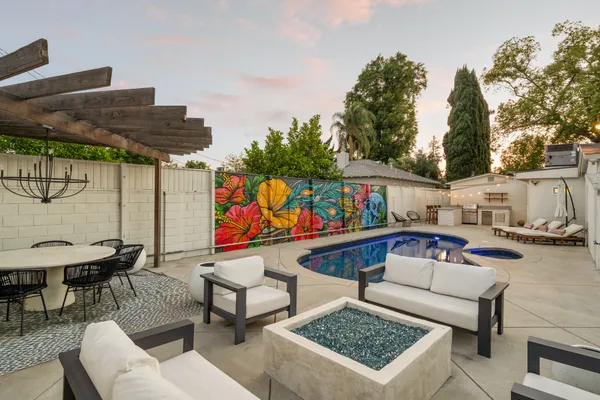 $1,649,000 | 5758 Tobias Avenue, Sherman Oaks, CA 91411
