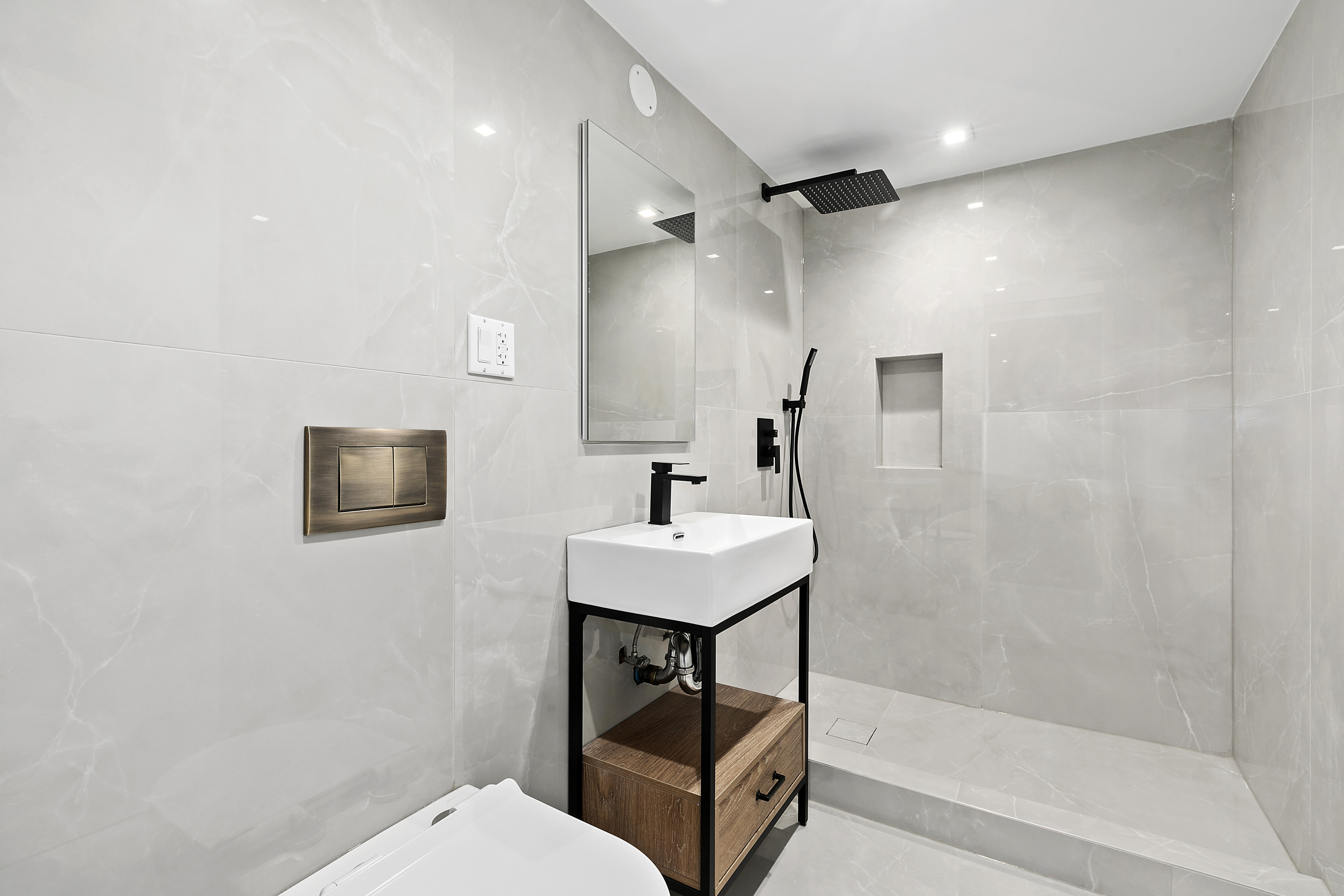 1030 Lorimer Street Brooklyn, NY 11222 - Photo 11 of 14