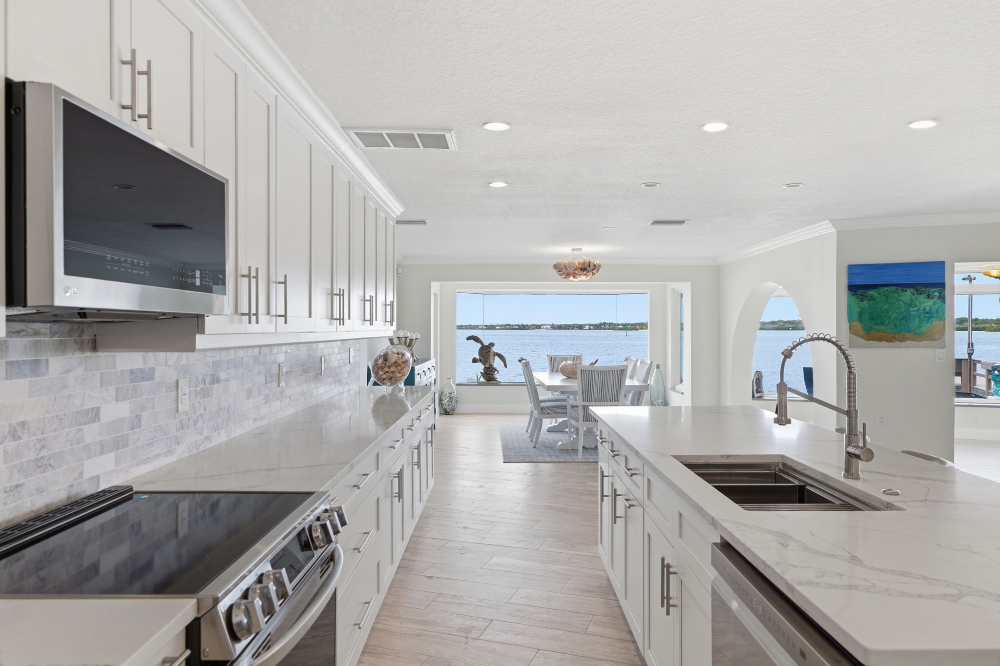 16123 6th Street East Redington Beach, FL 33708 - Photo 14 of 49