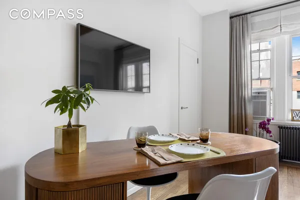 $5,500 | 299 West 12th Street, Unit 3L | West Village