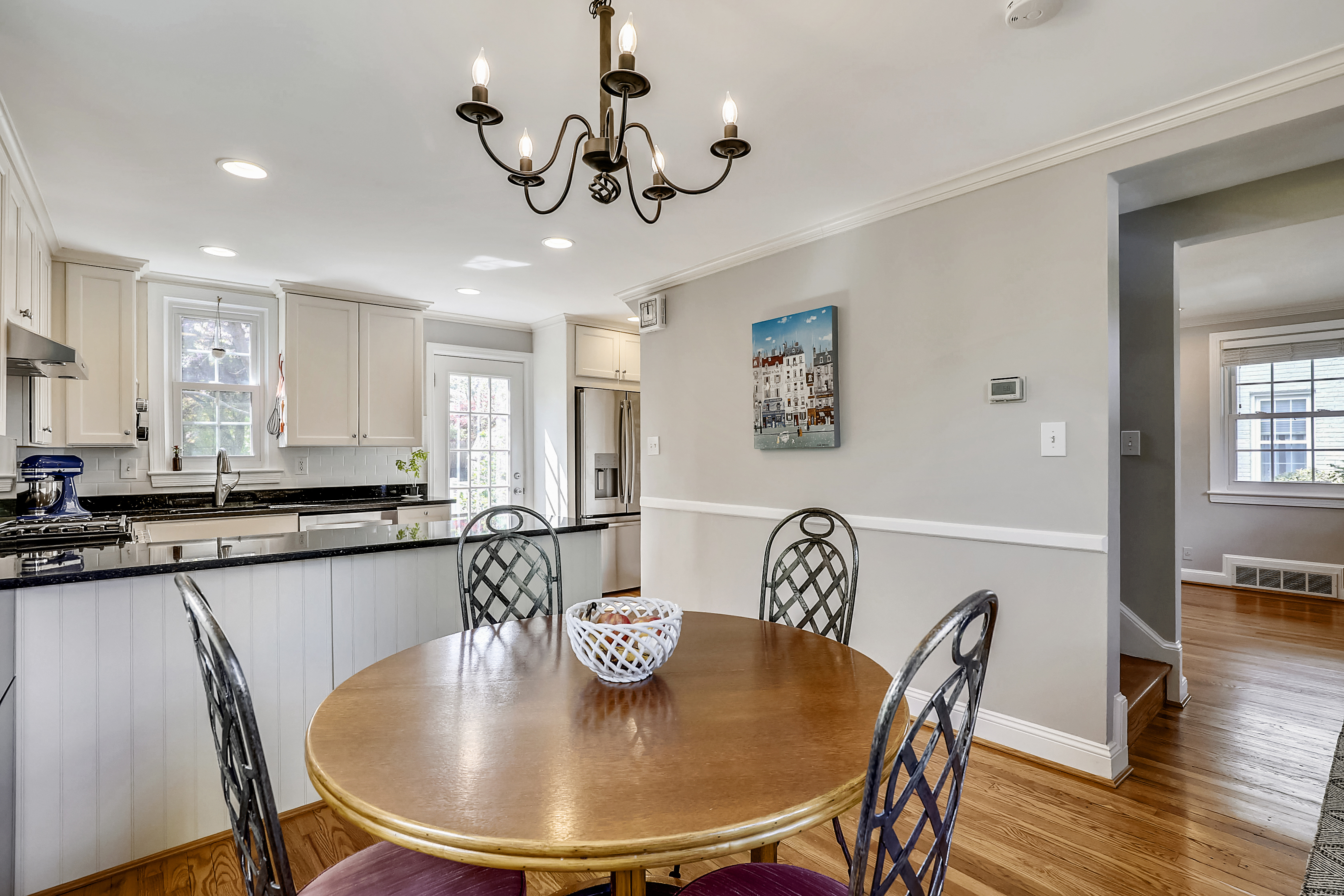 10028 Dallas Avenue Silver Spring, MD 20901 - Photo 11 of 34