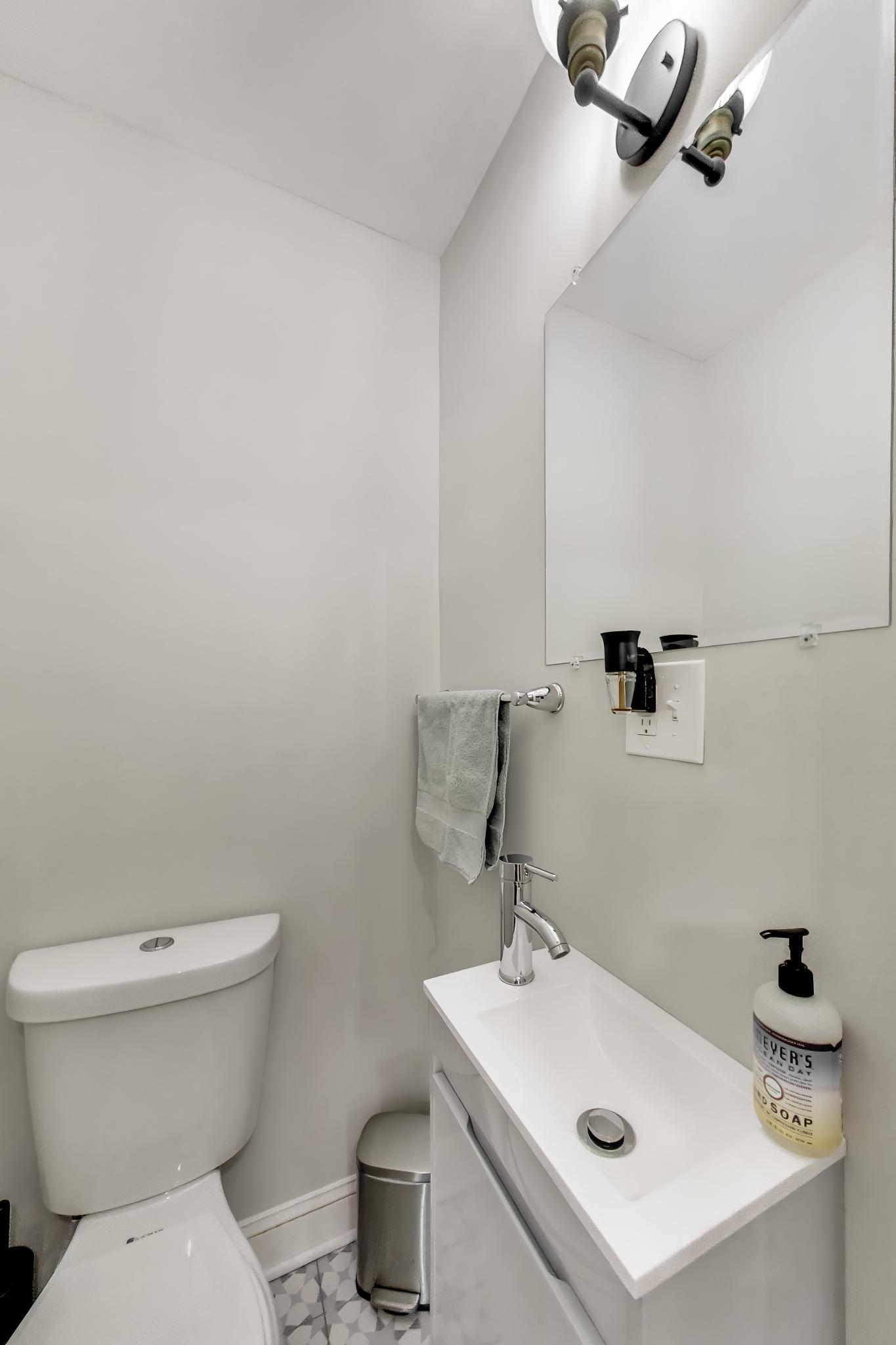 4609 Hillside Road Southeast Washington, DC 20019 - Photo 14 of 37