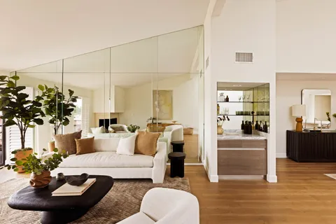 $1,349,000 | 1520 South Beverly Glen Boulevard, Unit 507, Los Angeles, CA 90024