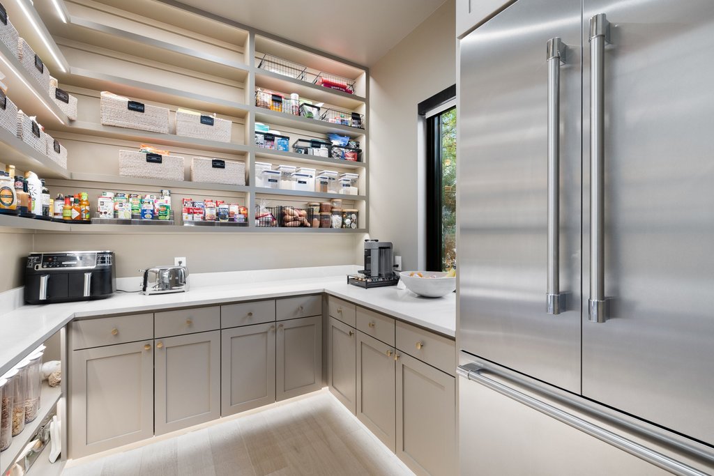 401 Honeycomb Ridge Austin, TX 78746 - Photo 10 of 34