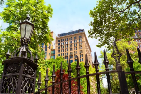 a view of an outdoor space