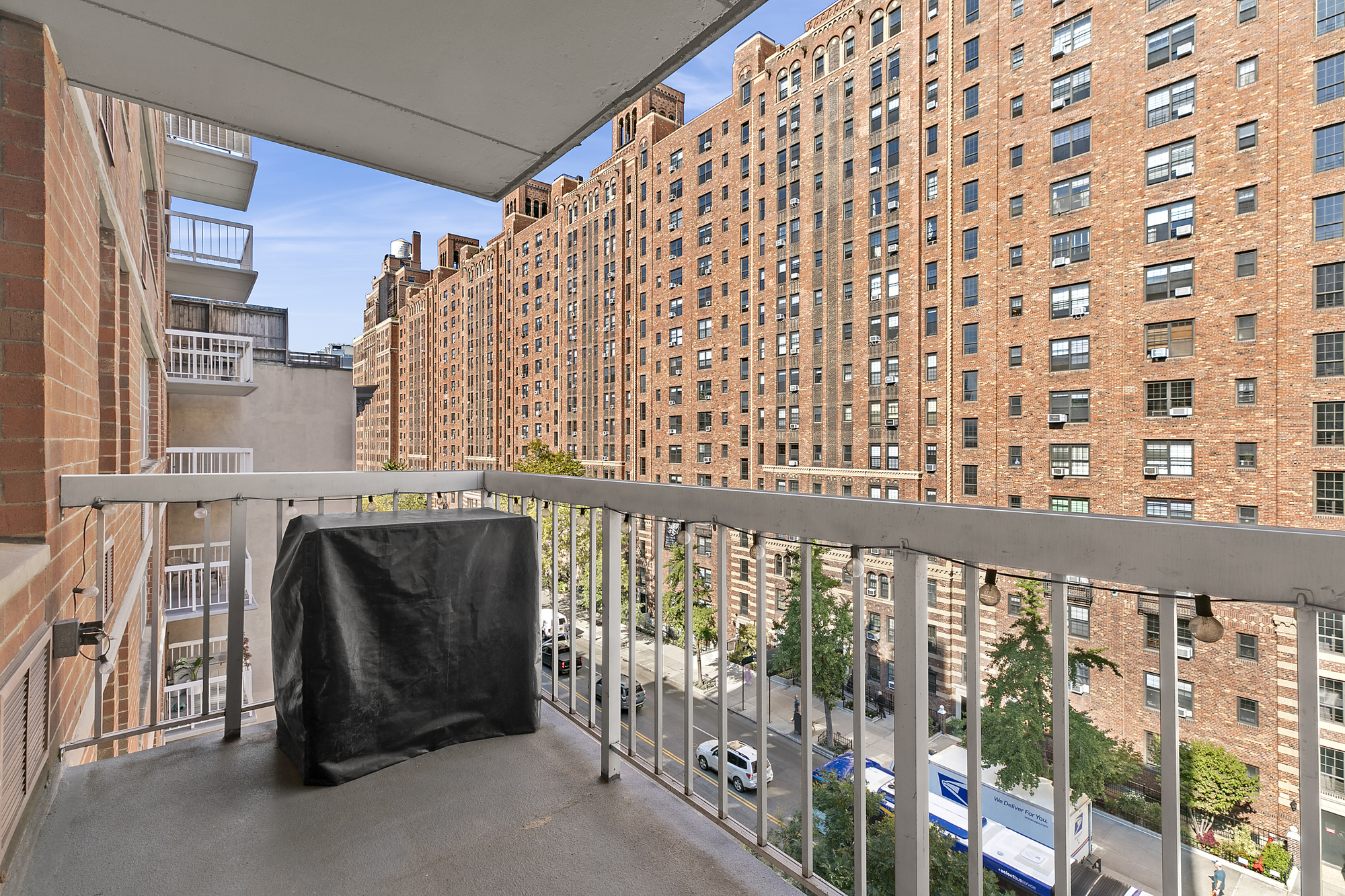 420 West 23rd Street, Unit 6B Manhattan, NY 10011 - Photo 7 of 11