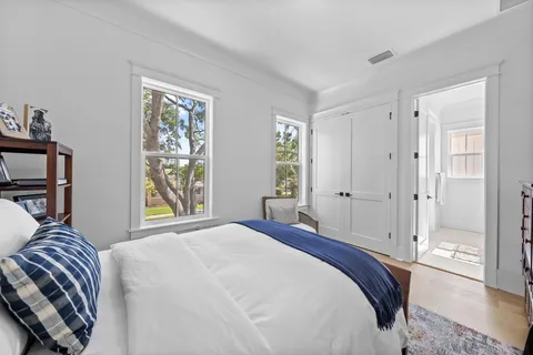 $2,100,000 | 321 12th Avenue Northeast, St. Petersburg, FL 33701