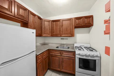 $570,000 | 185 Hall Street, Unit 1607 | Clinton Hill