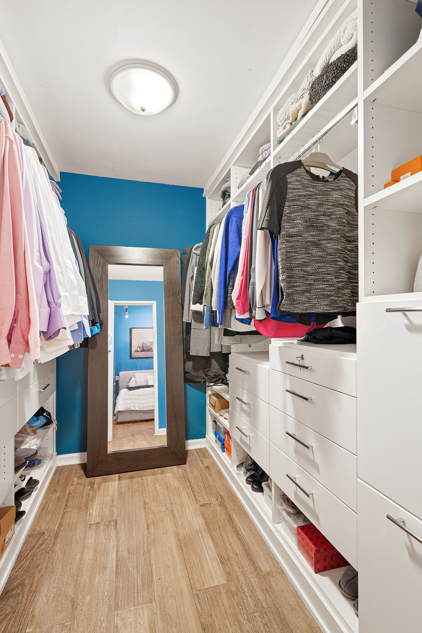 310 East 46th Street, Unit 4L Manhattan, NY 10017 - Photo 5 of 12 Gallery Image 5